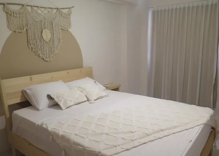 Santa Suites- Near Saint Nicholas Church