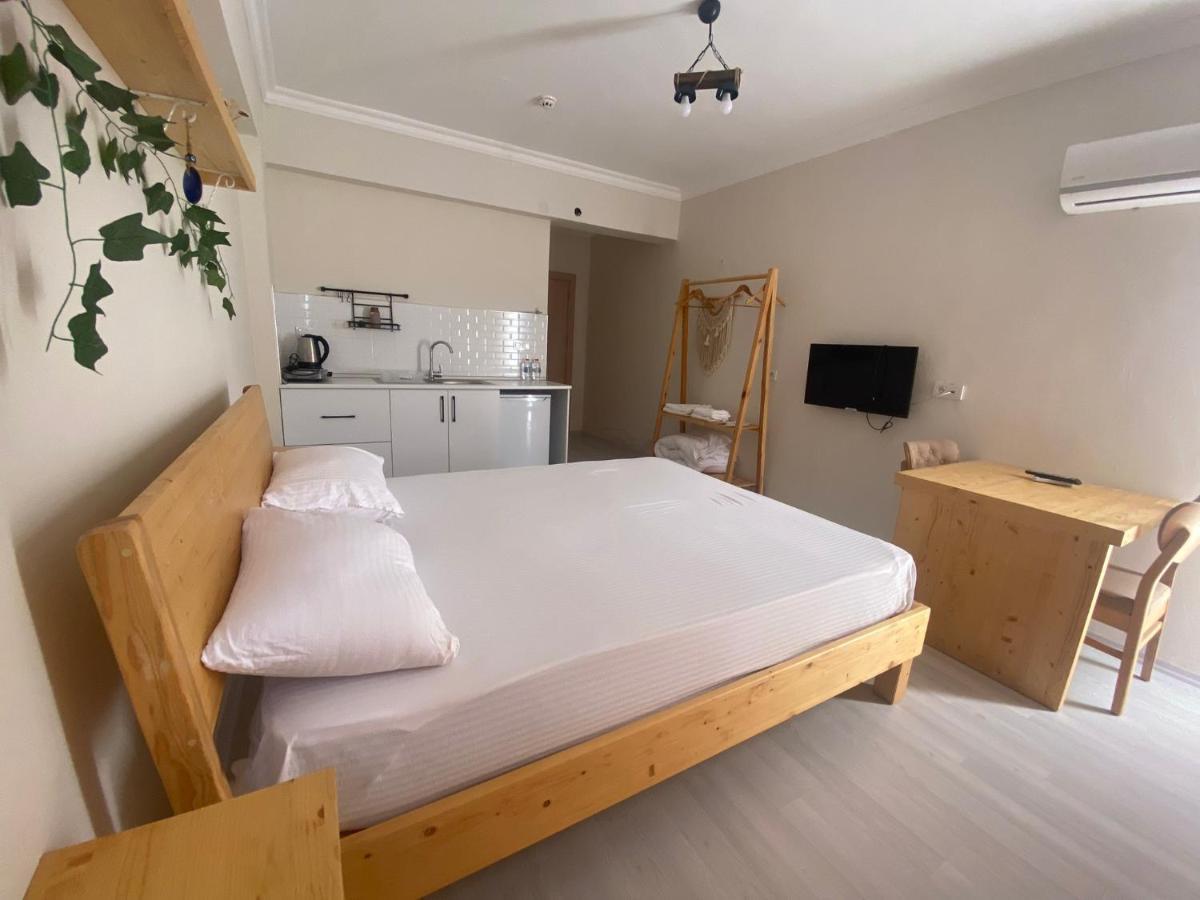 Santa Suites- Near Saint Nicholas Church Апарт-отель