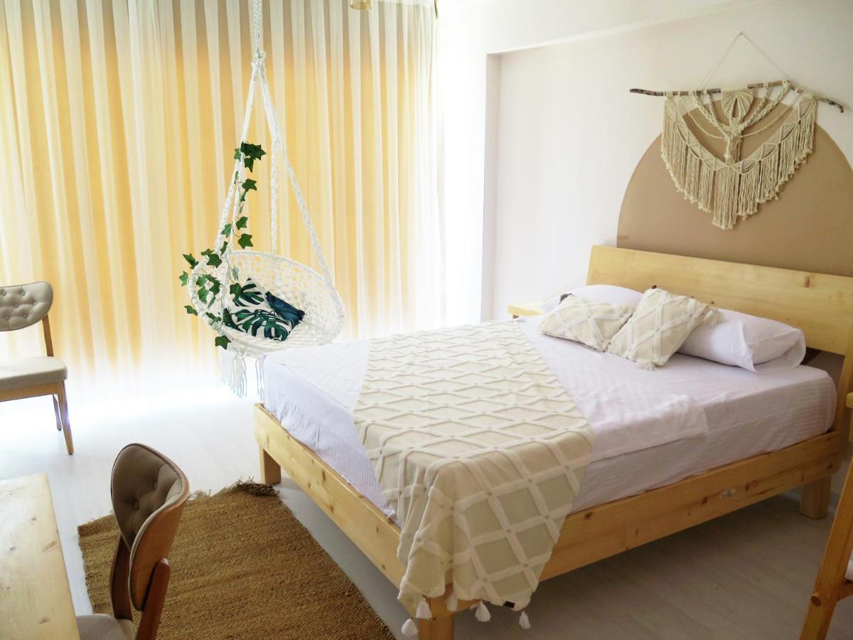 Santa Suites- Near Saint Nicholas Church Апарт-отель Демре